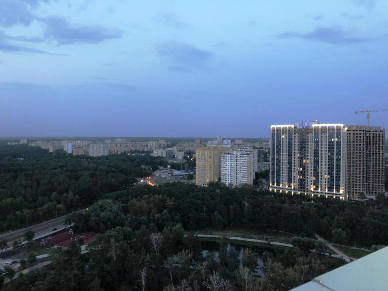 Квартира Парковые Озера Apartment Kiev Exterior photo